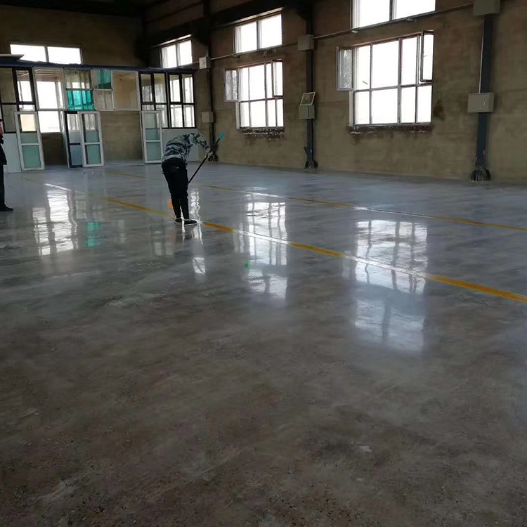 沈阳耐磨地坪厂家批发送货 沈阳耐磨地坪漆厂家价格批发