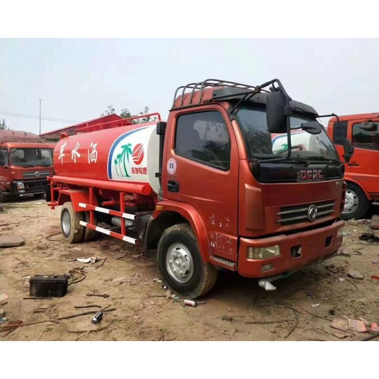 加油车  邢台二手洒水车  五征三马洒水车