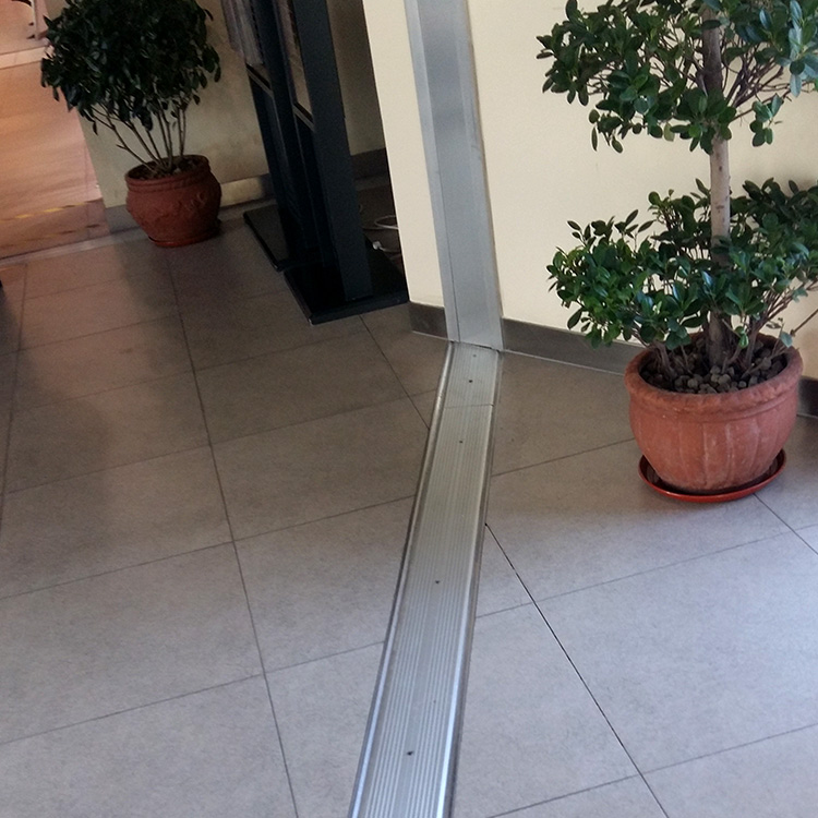 楼地面承重型变形缝 长春伸缩缝可定制 锐嘉