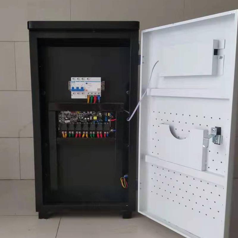 24KW匠奥半导体智能电锅炉供暖240平米
