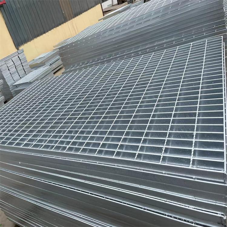 养鸽子重荷载钢格板 复合重型钢格板 防滑重型钢格栅 锯齿重型格栅板飞韵厂家