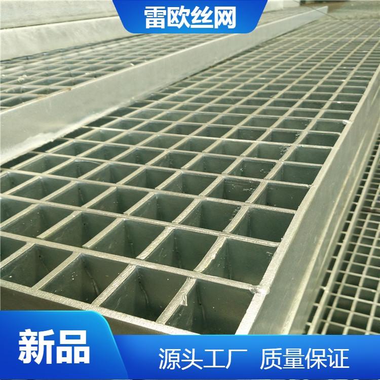 高强防腐免维护均匀精密结构轻便插接钢格板定制出售