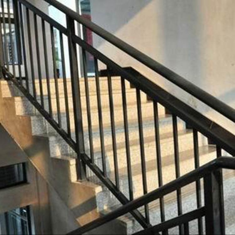 楼梯扶手