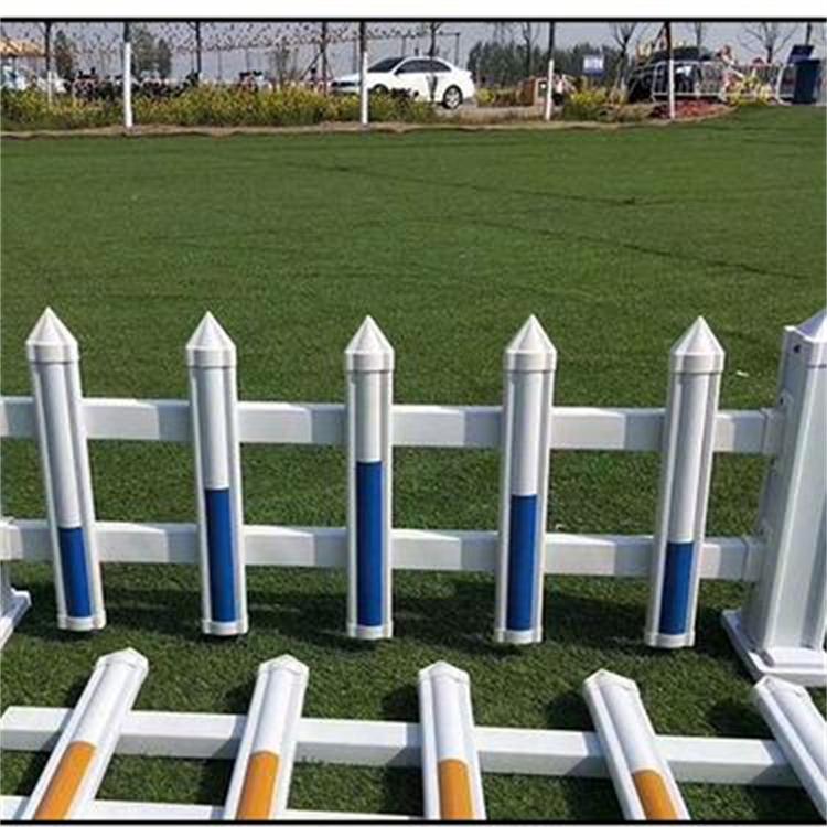 西安锌钢草坪护栏 道路建设绿化围栏 庭院草坪护栏 PVC草坪护栏 塑钢草坪护栏