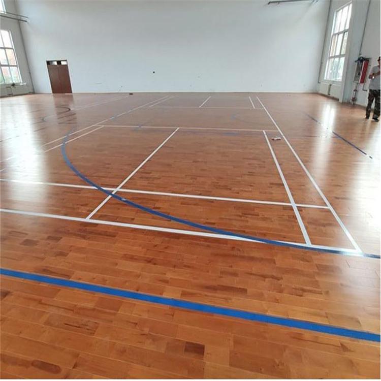 体育馆单层龙骨运动木地板 双层龙骨运动木地板厂家