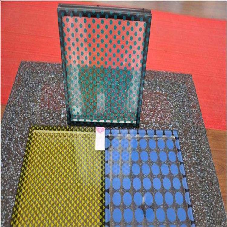 彩釉玻璃耐火性强