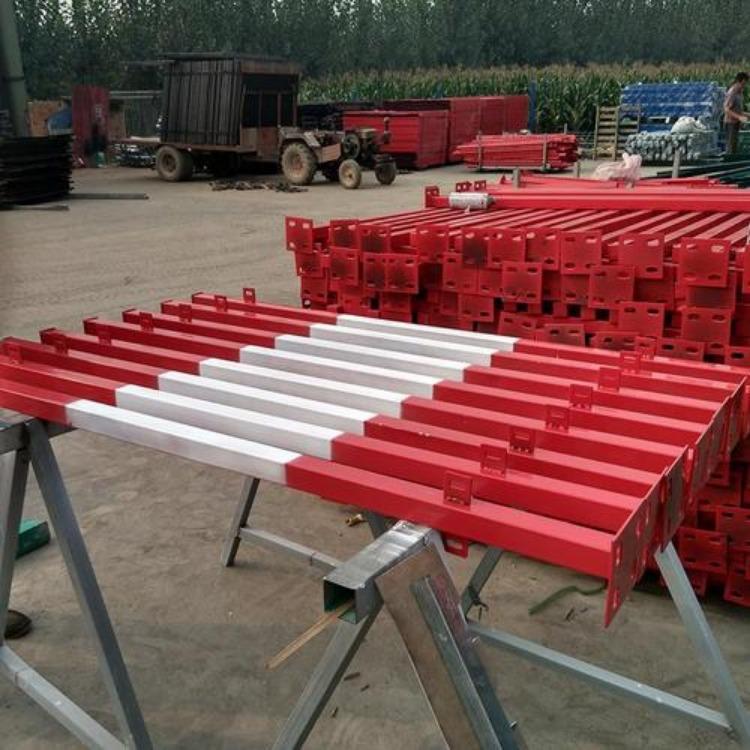 建筑工地移动施工基坑护栏网临边防护围挡