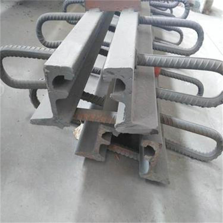 桥梁伸缩缝伸缩缝伸缩缝出厂价格