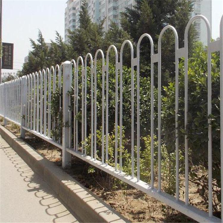 商场倒U型道路护栏 超市道路分流护栏 超市用的护栏