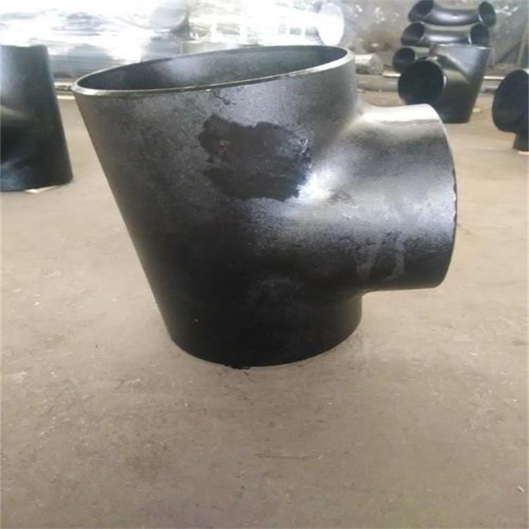 304不锈钢工业级无缝冲压三通