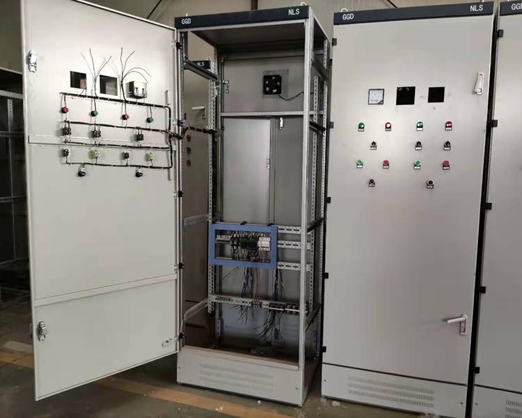 高压开关柜  KYN61-40.5(Z) 铠装移开式交流金属封闭开关设备