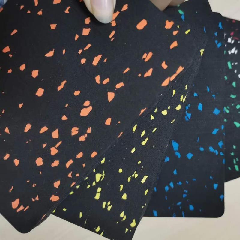 橡胶卷材 健身房用橡胶地垫地板