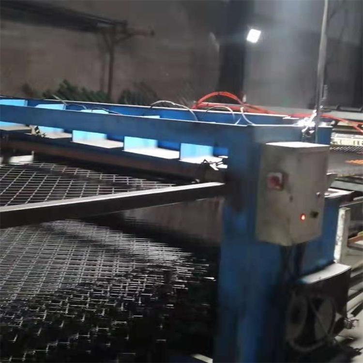 喷塑菱形孔斜方网片 高速公路喷塑浸塑网