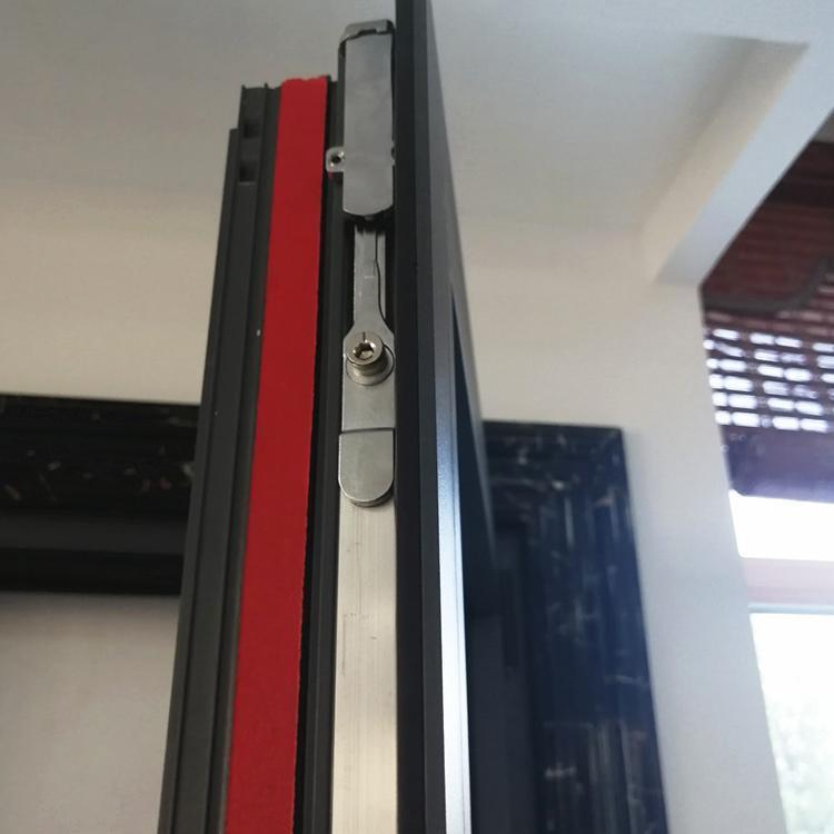 程晟  断桥铝门窗 阳光房 不锈钢防盗窗 密封隔音