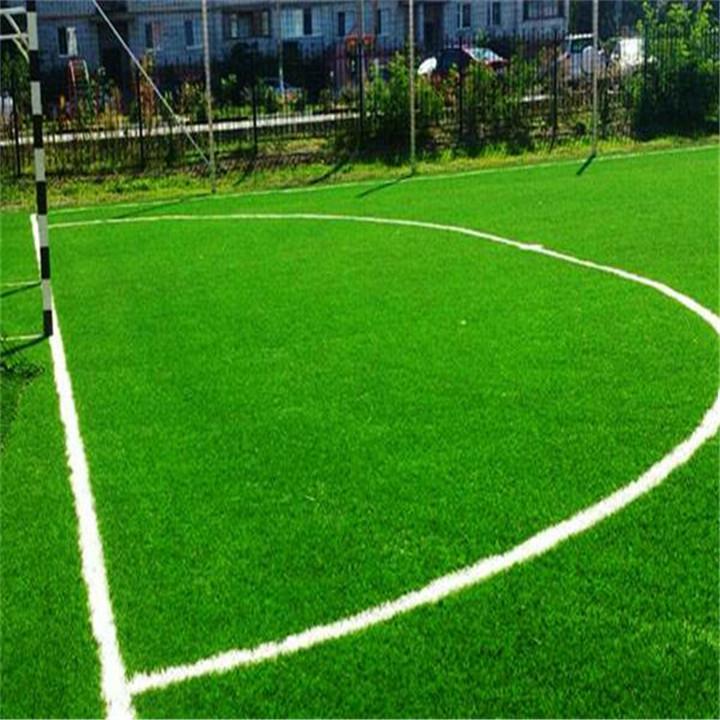 围挡绿草皮 绿色墙面假草坪 休闲场地人工草坪