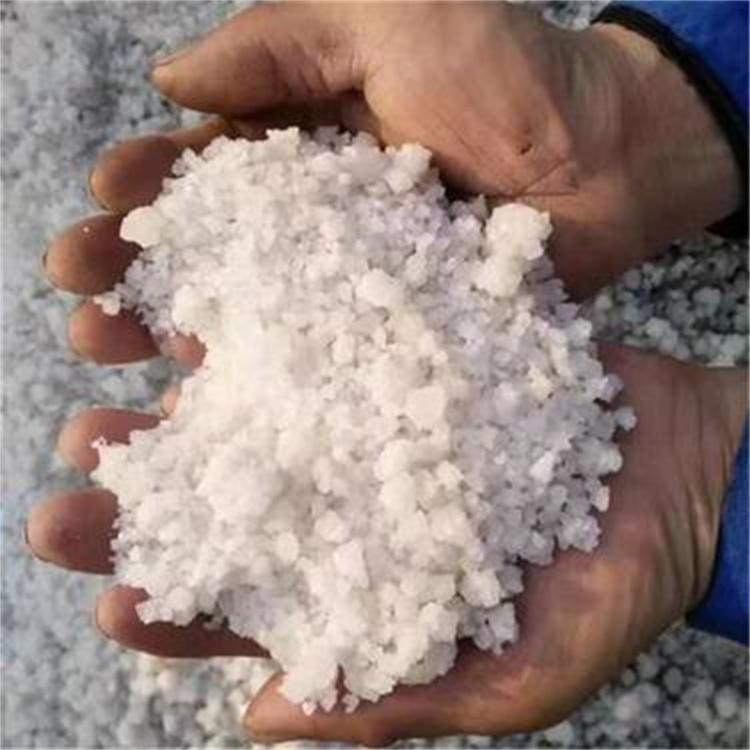 融雪除冰除雪剂 环保型融雪剂 高速专用现货融雪剂