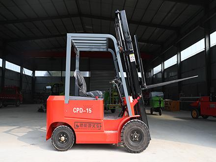 电动叉车驾驶操作安全规范 电动叉车操作安全