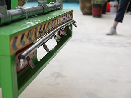 电动洒水车三大特点