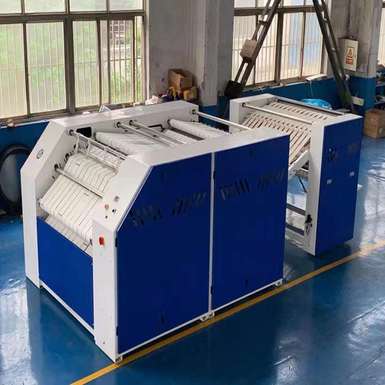 枕套专用烫平机堆码机 二手枕套折叠机专业折叠快速方便