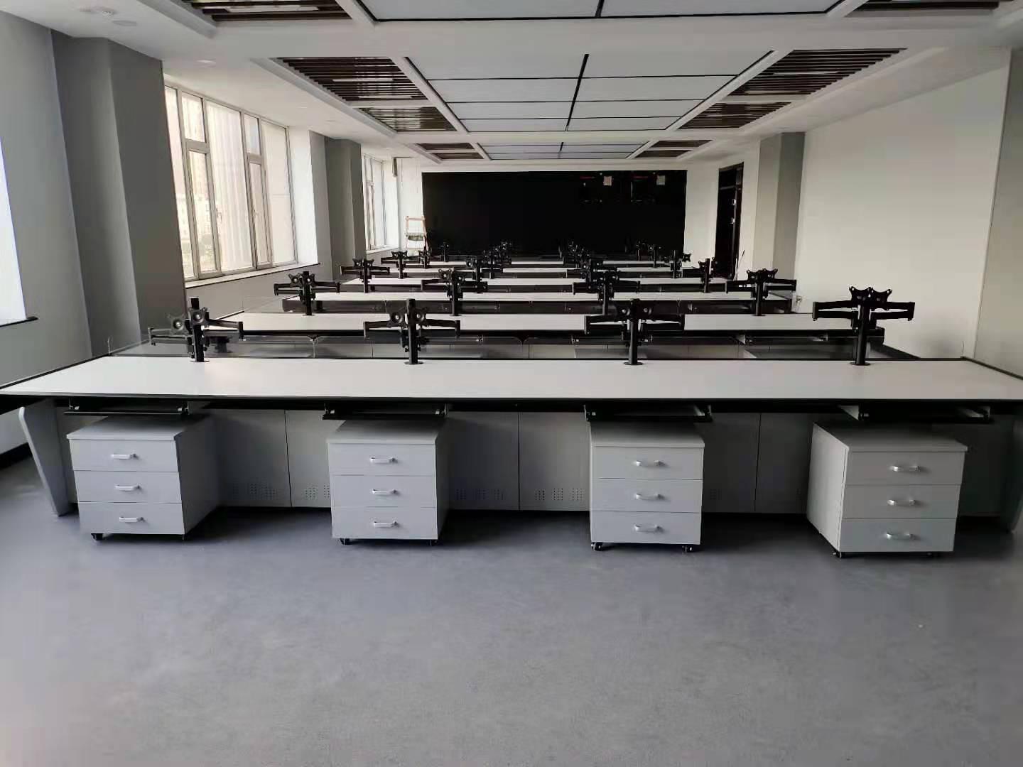 指挥中心控制台