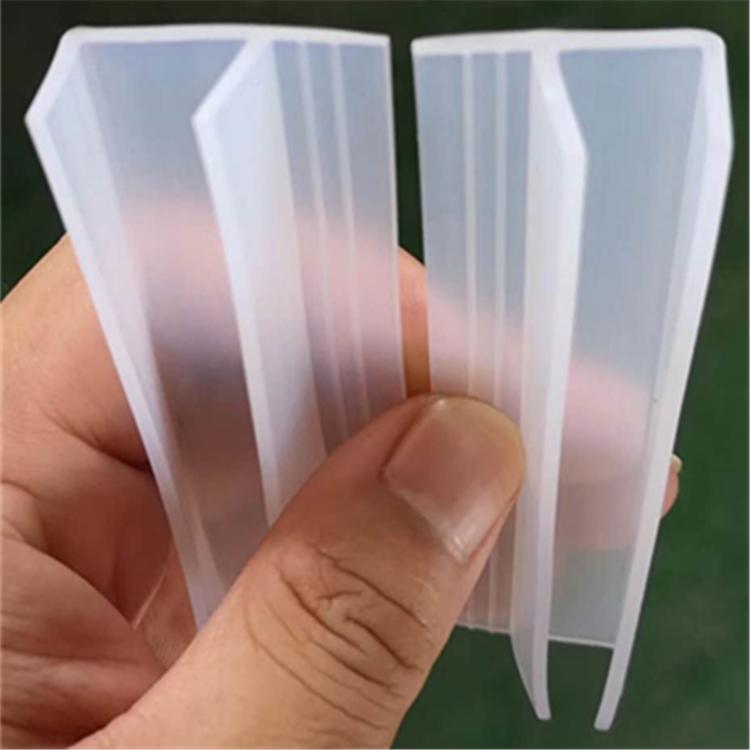 优质精品玻璃门条 PVC防水密封条