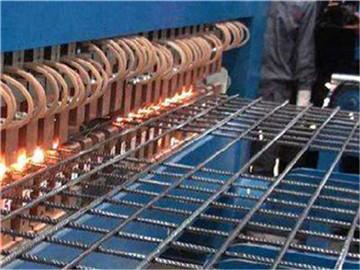 超长超宽钢筋网片会影响焊点的牢固性也不利于装车发货