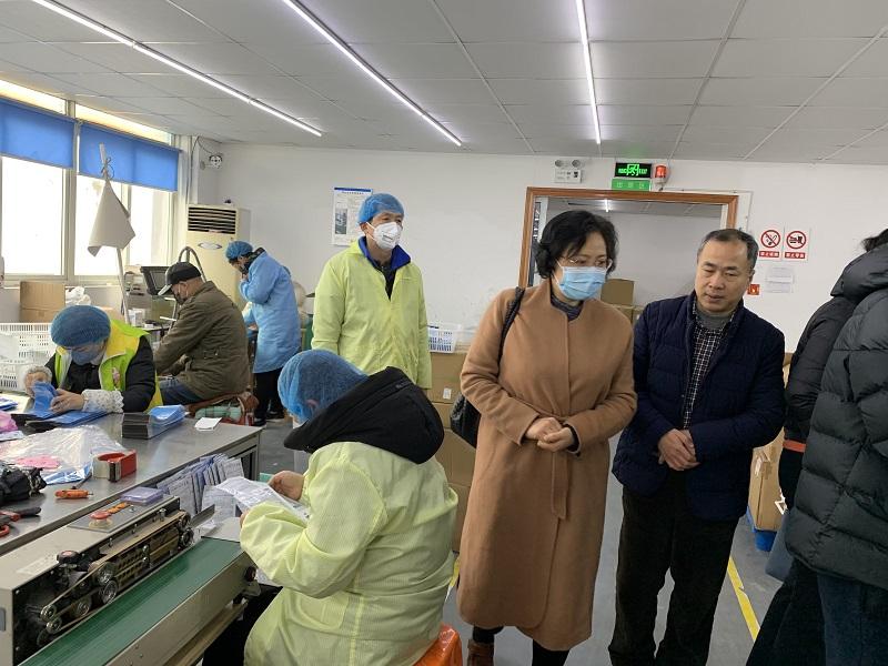 苏州市保障保供组赴邯郸采购100台红外线人体测温仪