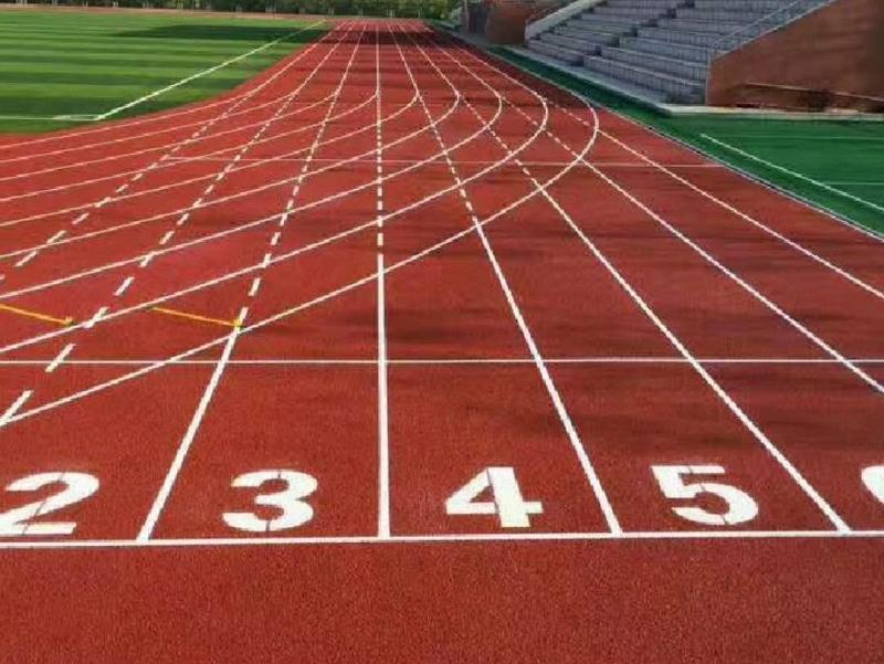 塑胶跑道材料生产厂家   混合型塑胶跑道价格  透气型塑胶跑道含税价格