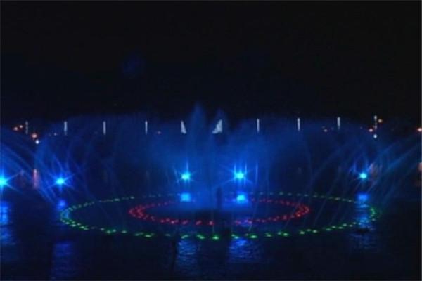 内蒙古 贺鑫园林 假山水景工程 喷泉设备厂家厂 专业喷泉制作厂家