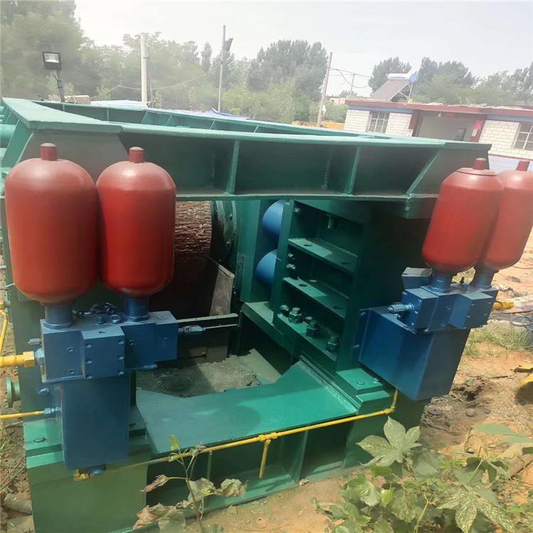 现货出售成都利君产140/65辊压机一台