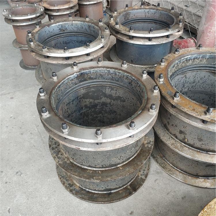 河北鸿鹄管道现货供应 柔性防水套管 预埋柔性防水套管 电话随时在线接听