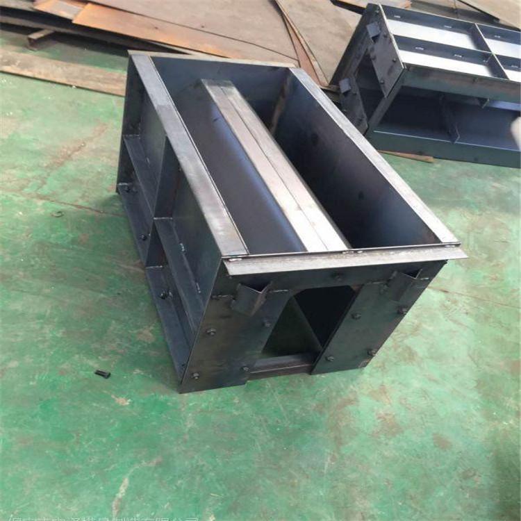 流水槽模具  U型槽模具  河渠流水槽钢模具厂家直销
