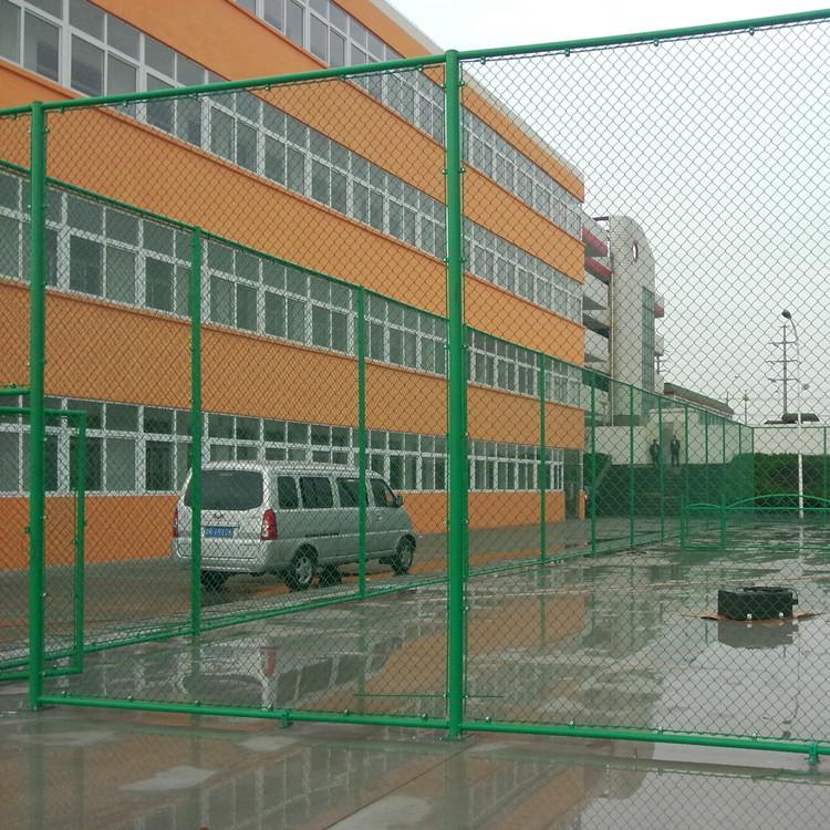球场护栏篮球场围栏网体育运动场围网 球场围网 隔断足球场防护网
