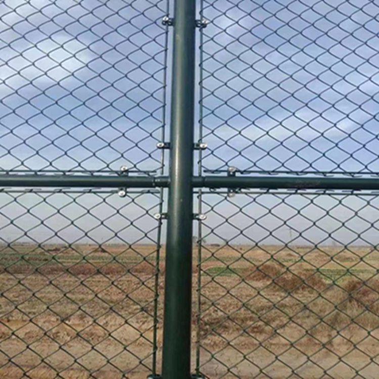 篮球场围栏网铁丝网户外运动防护网足球操场体育场围网护栏勾花网