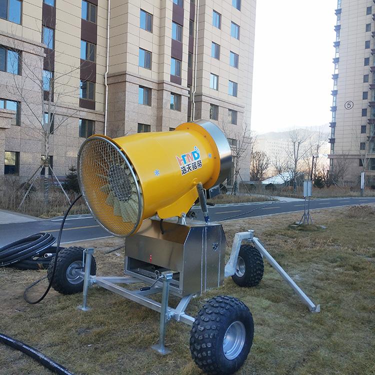 滑雪场二手设备 移动式滑雪道 滑雪板厂家 造雪机配件 求租造雪机