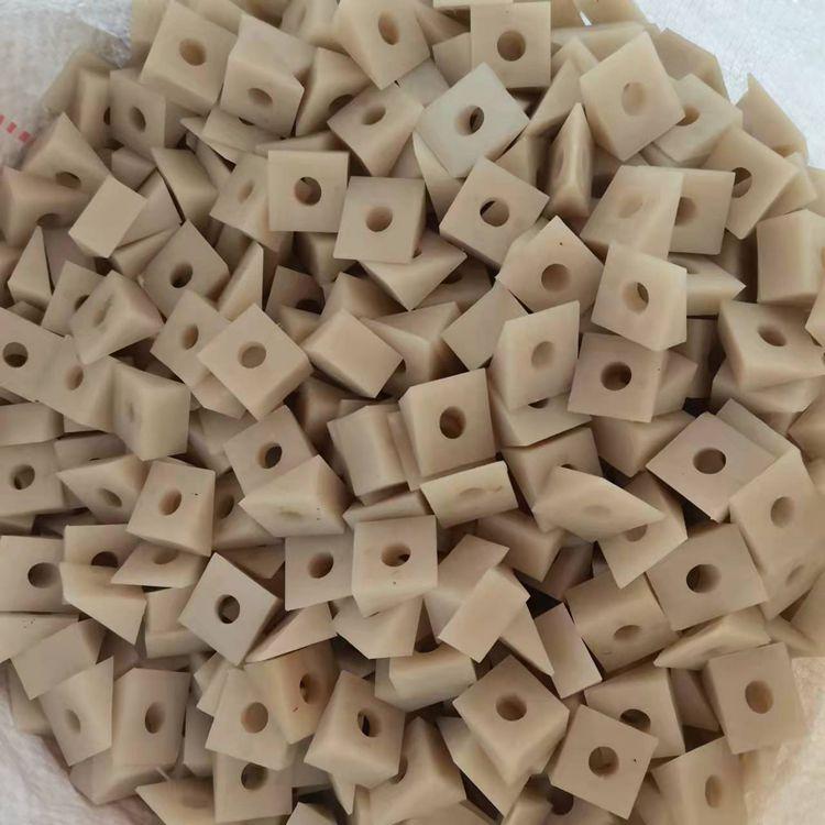 彤邦定制尼龙注塑件 尼龙三角件 尼龙6注塑件 ABS注塑件 尼龙加工件