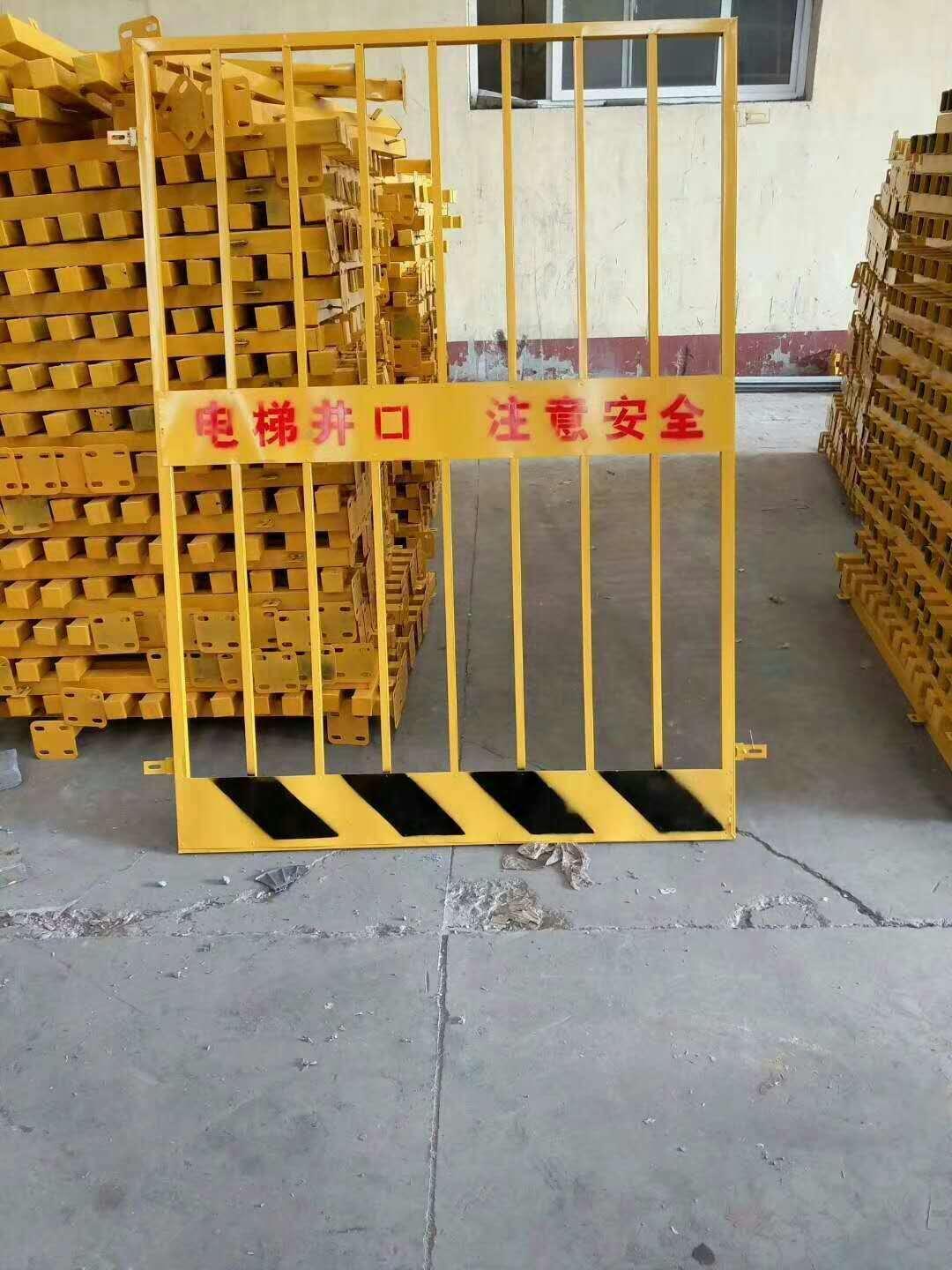 厂家建筑工地基坑护栏定型化临边防护栏杆警示隔离护栏基坑护栏