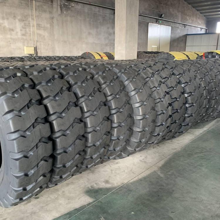 叉车实心轮胎 推土机轮胎 厂区平板车实心轮胎