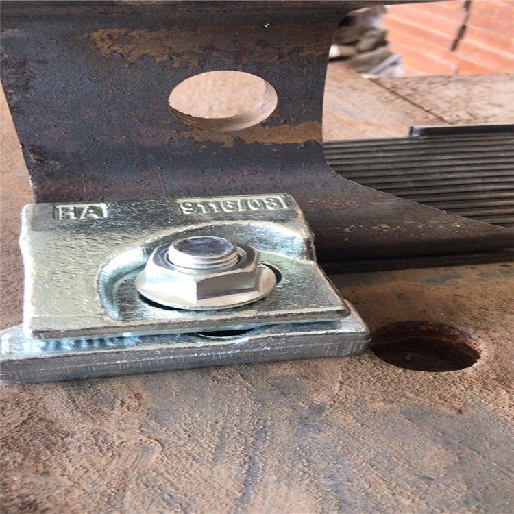 压板总成 鱼尾板 垫板 专业制造铁路器材