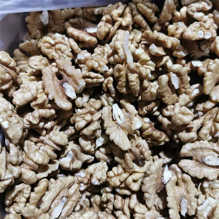 衡水核桃仁批发 糕点原料核桃仁碎 出口标准尖白大核桃仁