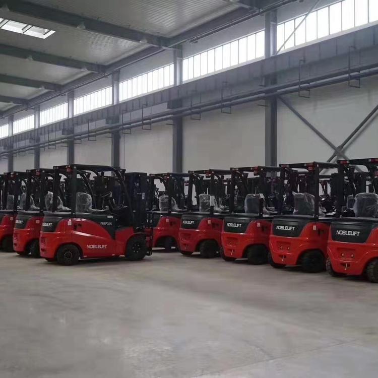 电动搬运叉车价格九犇机械电动叉车小型电动叉车平衡电动叉车厂家销售