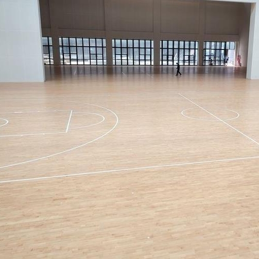 大连市学校室内篮球馆用木地板安装公司 枫桦木运动木地板