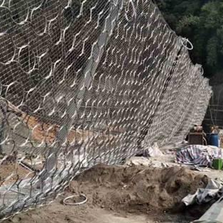 被动包山网 菱形防护网 新型环形防护网 带钢柱含配件 公路拦石网