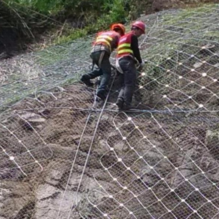 雷诺护垫护坡 拉萨主动边坡防护网 自然灾害防护网 格栅网护坡