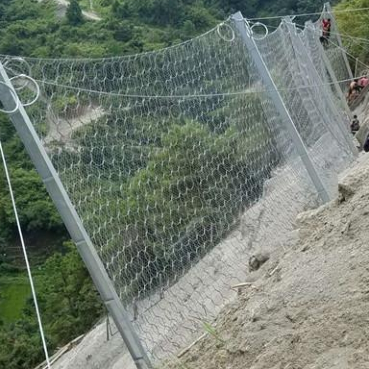 SNS柔性防护网 高速公路支护工程 山体危岩滑坡治理被动防护网