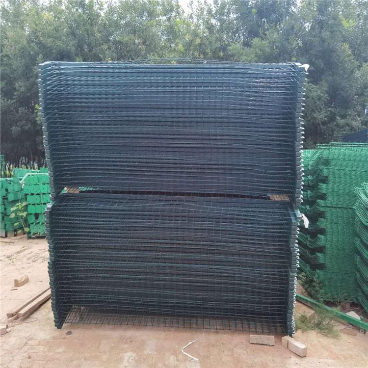 钧平丝网 公路边围挡 厂房护栏网 框架护栏网生产厂家