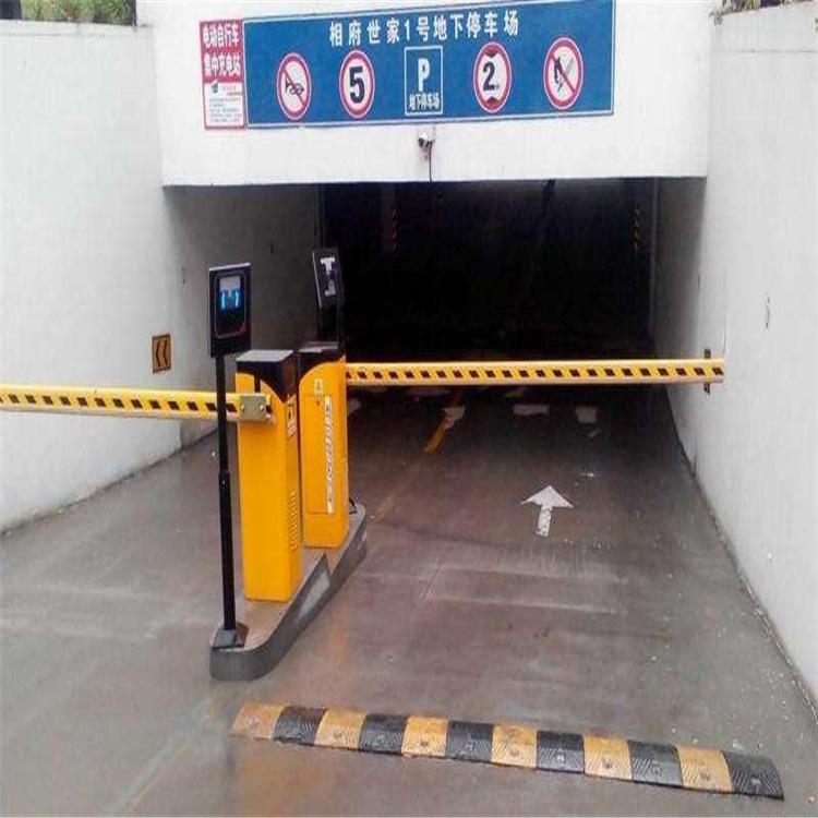 道闸 小区道闸停车场道闸 道闸专业生产厂家品质放心