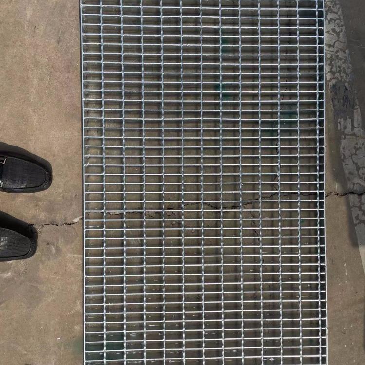 排水沟沟盖板平台钢格栅 钢格板价格  树池格栅盖板