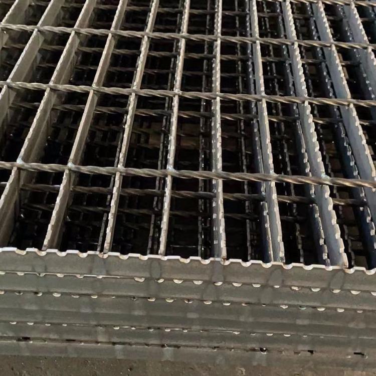 污水处理厂用钢格栅钢格栅价格 电厂平台钢格板  镀锌钢格板