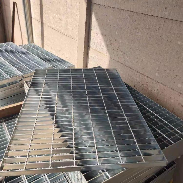 水沟盖板踏步板钢格板 排水沟盖板  钢格板价格多少
